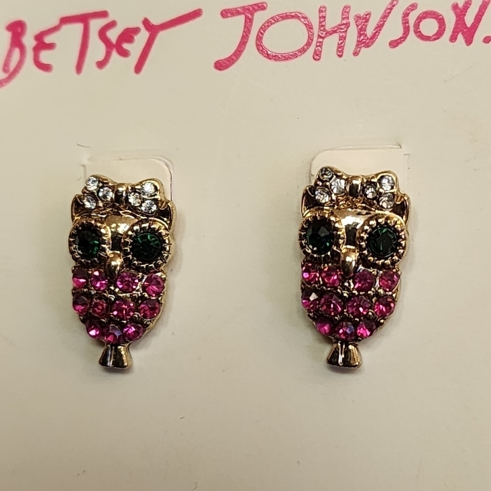 Betsey Johnson gold owl earrings NWT - Picture 4 of 5